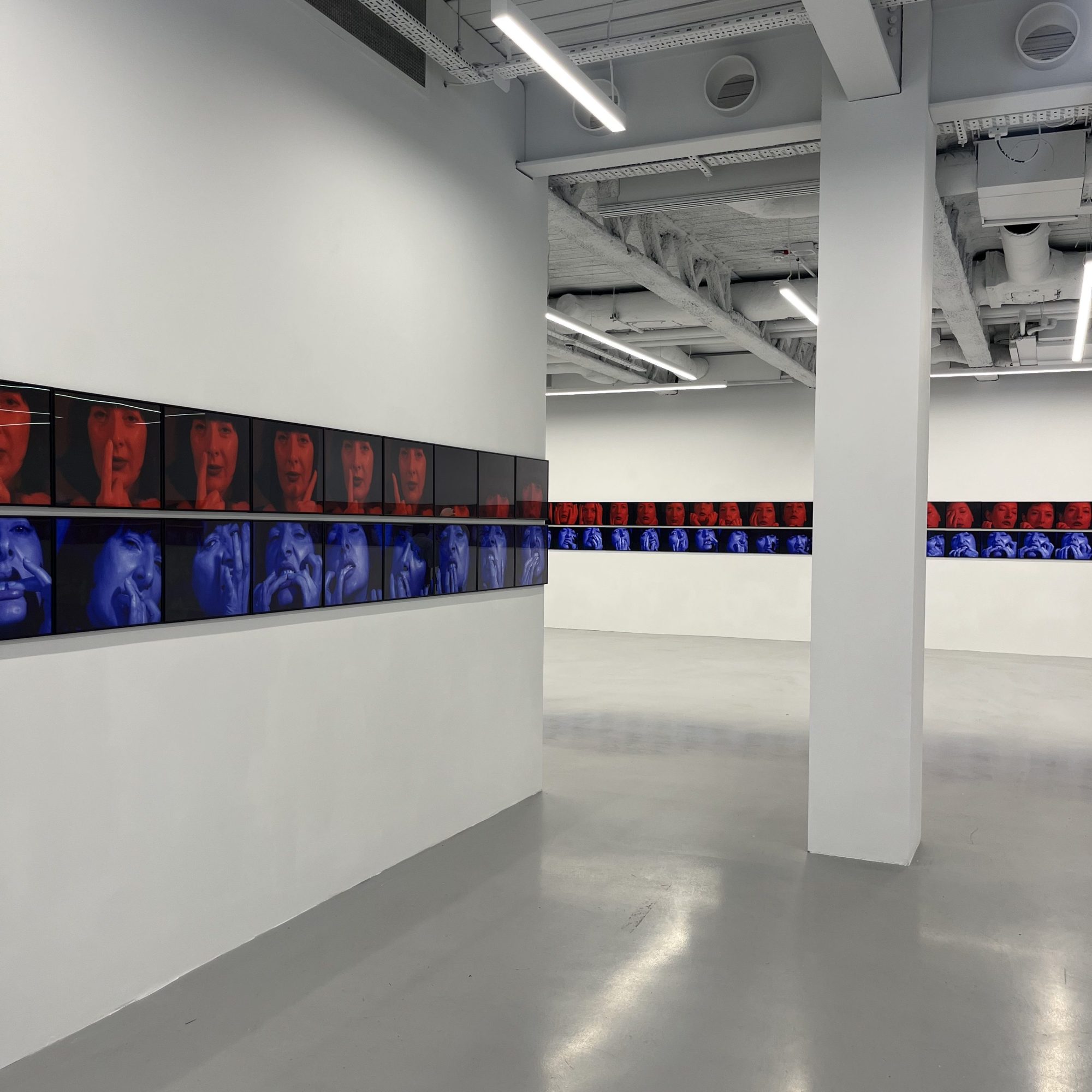 Installation view at Saatchi Yates, St James, showing Marina Abramović’s works “Red Period” (2025) and “Blue Period” (2025) — two large-scale abstract pieces exploring ritual, endurance, and colour as states of being.