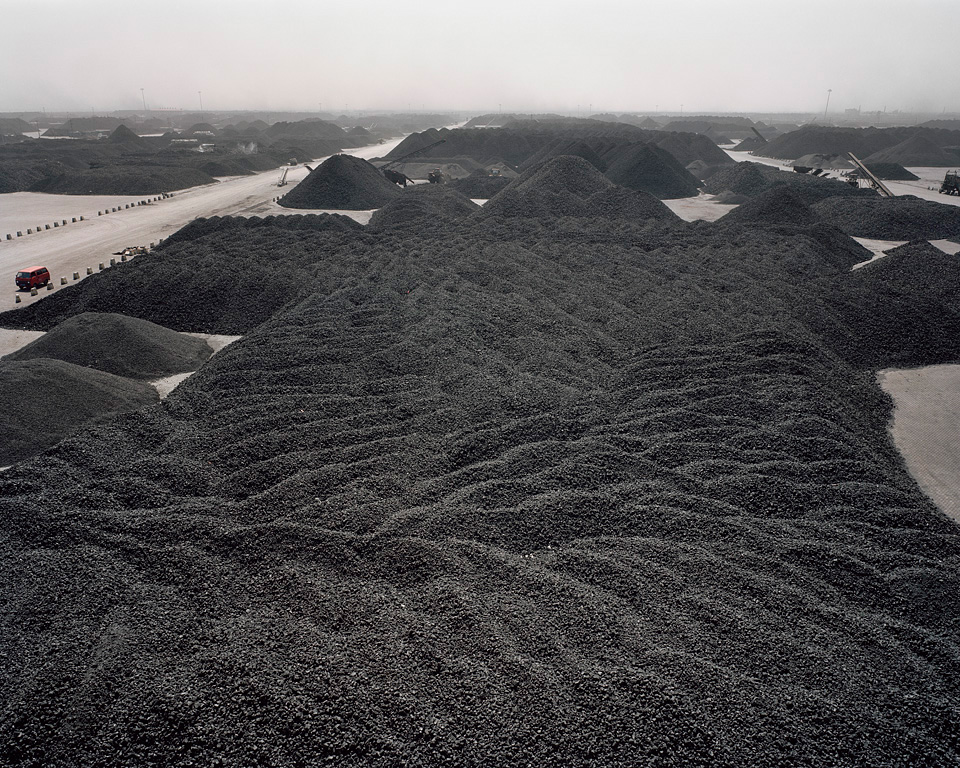 Edward Burtynsky- Tanggu Port, Tianjin, 2005 Edward Burtynsky- Tanggu Port, Tianjin, 2005 image via www.businessweek.com