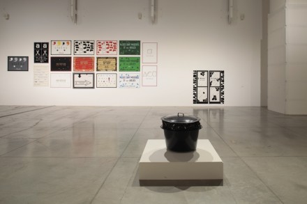 Marcel Broodthaers-installation view-Marcel Broodthaers. L’espace de l’écriture-MAMbo Marcel Broodthaers-installation view-Marcel Broodthaers. L’espace de l’écriture-MAMbo