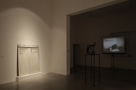 Marcel Broodthaers-installation view-Marcel Broodthaers. L’espace de l’écriture-MAMbo Marcel Broodthaers-installation view-Marcel Broodthaers. L’espace de l’écriture-MAMbo