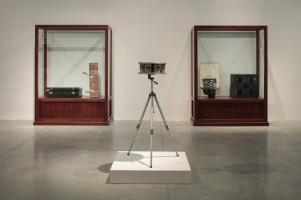 Marcel Broodthaers-installation view-Marcel Broodthaers. L’espace de l’écriture-MAMbo Marcel Broodthaers-installation view-Marcel Broodthaers. L’espace de l’écriture-MAMbo