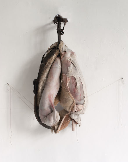 Berlinde de Bruyckere, the wound I (2011-2012)