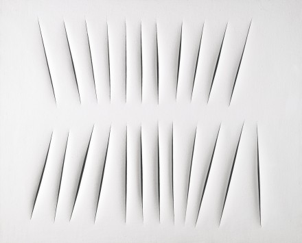 Lucio Fontana, Concetto Spaziale Attese (1965), via Sotheby's