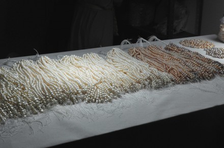 MikaRottenberg_NoNoseknows_2015_ArsenaleVeniceBiennale_SK_3