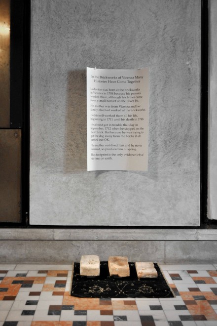 jimmiedurham_venicebiennale_sk1