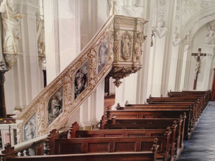 Candida Höfer, Dominikanerkirche Sankt Andreas Düsseldorf II (detail) (2011), at Sean Kelly Gallery via Bria Cole for Art Observed