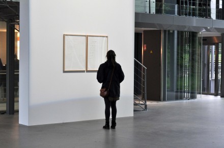 BruceNauman_FondationCartier_skitching_3