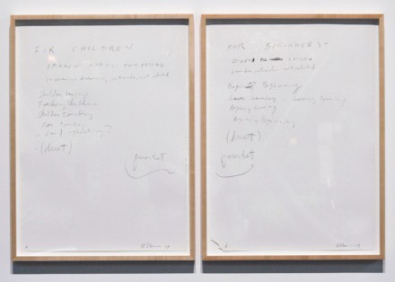 BruceNauman_FondationCartier_skitching_4