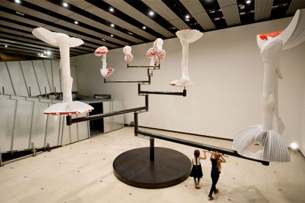 Carsten Höller, Flying Mushrooms, (2015)