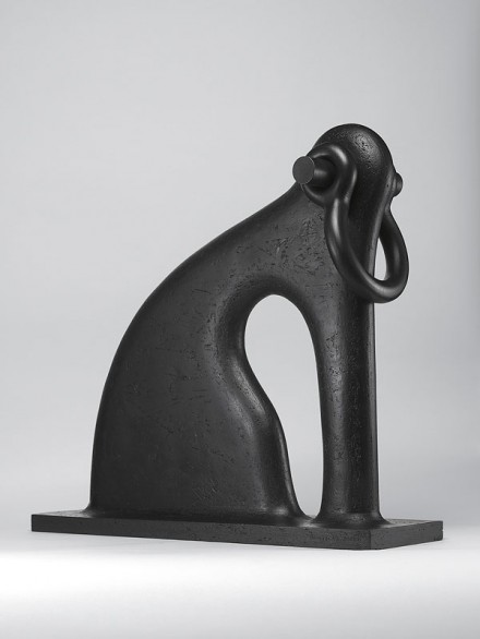 Martin Puryear, Shackled (2014)