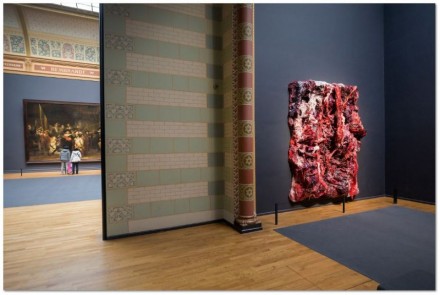 Anish Kapoor and Rembrandt at Rijskmuseum (Installation View),Photo Olivier Middendorp Courtesy Rijksmusuem