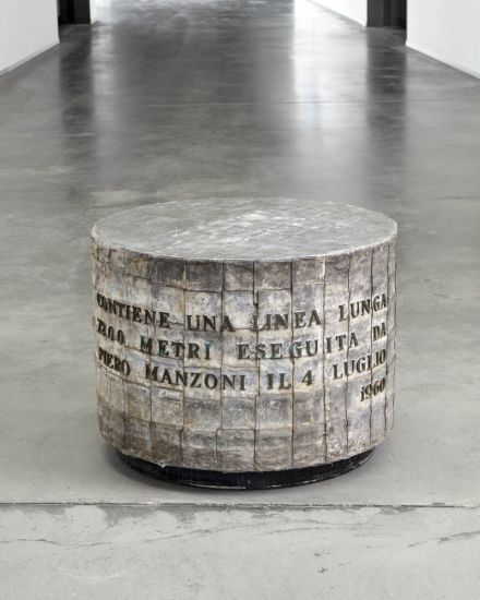 Piero Manzoni, Linea m15,81 (1959), via Hauser & Wirth