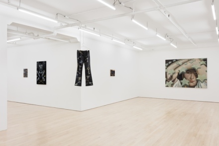 Issy Wood, daughterproof (Installation View)