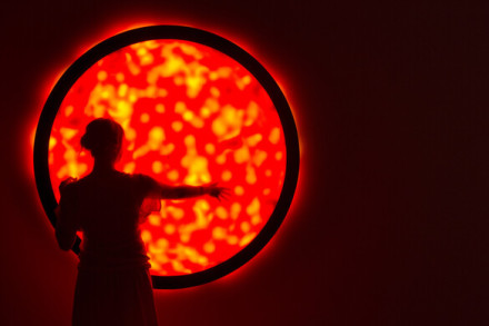 Rafael Lozano-Hemmer, Flatsun (2020), via Max Estrella