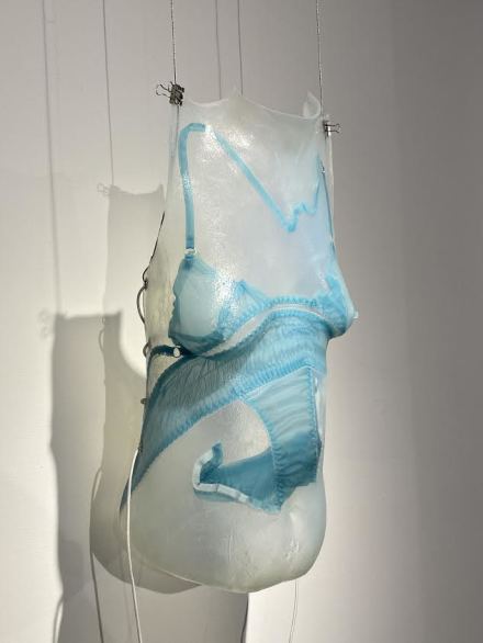 Sinead O'Dwyer, In Myself (Installation View), via Waves and Archives Sinead O'Dwyer, In Myself (Installation View), via Waves and Archives