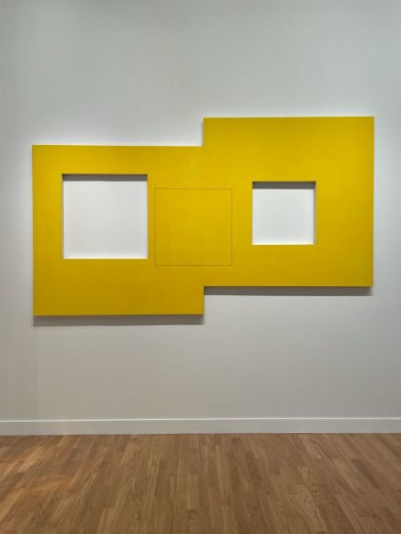 Robert Mangold, Pace