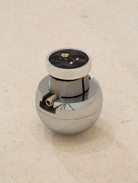 K.R.M. Mooney, En iv (2022), via Miguel Abreu