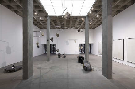 Alicja Kwade, Silent Matter (Installation View), via OMR
